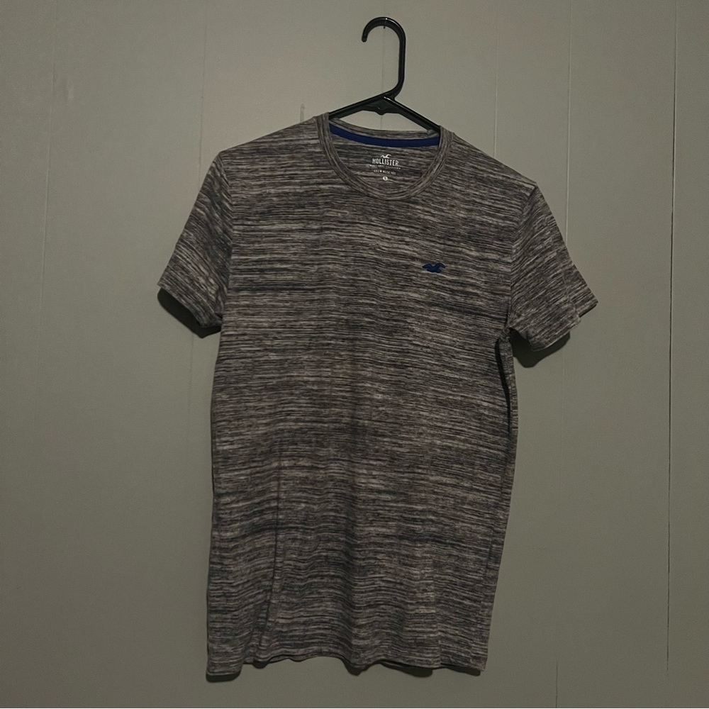Hollister Men’s Must-Have Collection Gray Marled Crew Neck Tee Shirt Size S